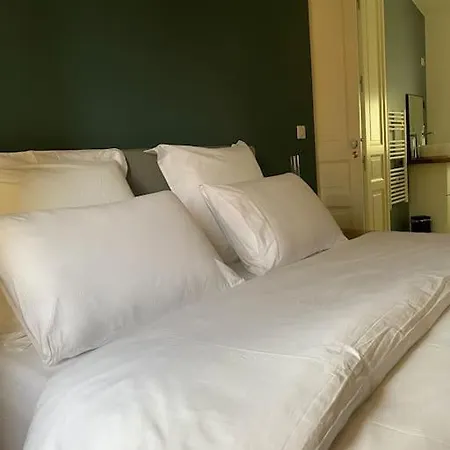 T2 Historic Center Apartment