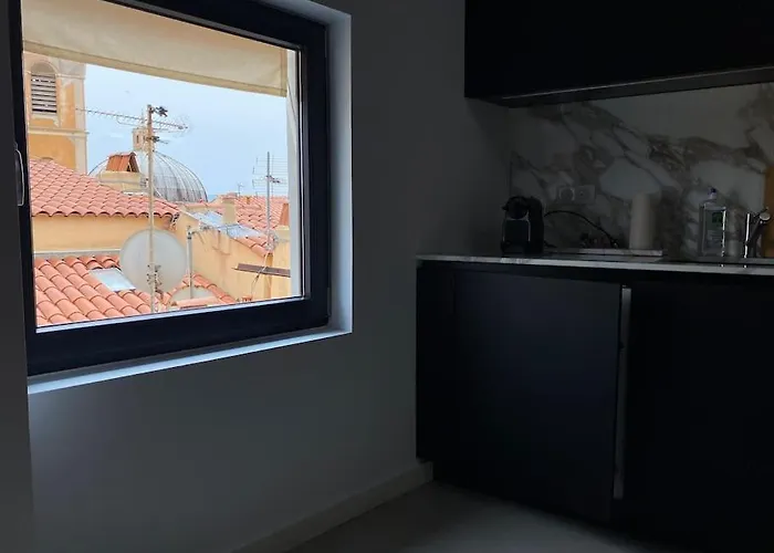 Apartment T2 Historic Center *