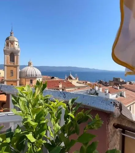 T2 Historic Center Apartment